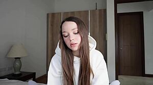 My Boyfriend Skipped So This 18yo Paid With Wild Sex