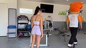 sweaty squats got me hooked on gal ritchie's deep pounding workout bliss