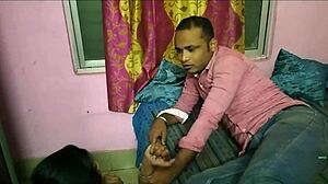 Indian Man Fucks Kaamwali Bhabhi