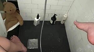 Luxury saudi arab teen escort squirts tight pussy in los angeles shower!