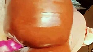 Ohh stetch my tight assholee pleassse i need it gaped so bad!!