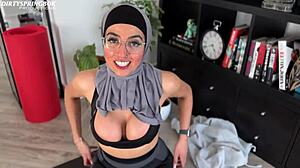 Aaliyah Yasin Caught Facial Cumshot