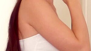 Amalia Davis' wet pussy lips make neighbor lose control!