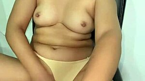 woke my stepbro with moans and he creampies me raw 😩💦🔥