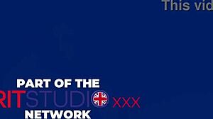 your hot neighbour fingers herself wildly as you spy secretly