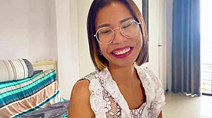 petite thai screams as she cums from fast hard fucking??