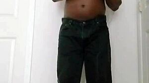 wanna watch me shave my pussy then join my private jerk off session??