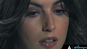 Chanel Camryn licks pretty Scarlett Alexis pussy on piano! 👅🎹💦