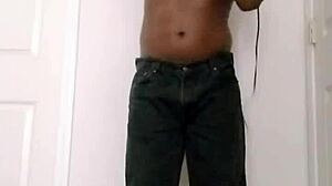 wanna watch me shave my pussy then join my private jerk off session??