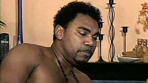 Italian slut enjoys foot fetish and interracial threesome with anal and blowjobs