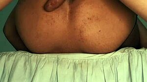 hey watch me vibe my pussy while he anal creampies my ass till i squirt farting loud 💦🍑