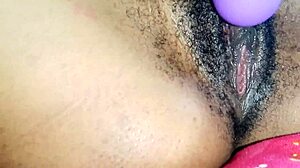 big pussy feels so good fingering myself to squirt