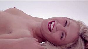 anna lovato michelle thorne wanna toy each others shaved pussies?