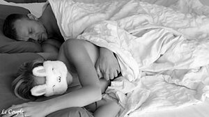 Husband Blindfolds Wife, Fingers to Orgasm, Face Cumshot