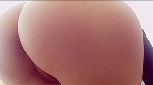 whoa this ass farts like crazy worth worshipping up close 😲🍑
