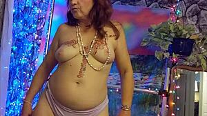 i can't stop watching hotwife steffi's big pussy lips dancing in sexy christmas panties pmv