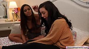 i might forgive you if you lick my pussy just right! 👅💦