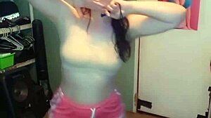 Catherine Grey Twerks That Big Ass On Snapchat!