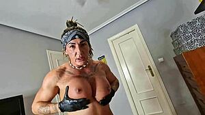 DanaXmuscles Deepthroats Neighbor Then Squirts on Big Clit Fuck