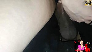 esse corno leva esposa pro gloryhole pra foder com desconhecidos rapidinho