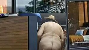 zea812's barefoot crossdressing retro homemade ass tease update