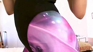 yasmine de leon craves double anal pounding from monster cocks