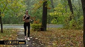 i can't get enough of this hot brunette sex 😍