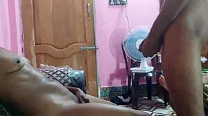 Bangladeshi Hanif Manik Fuck Popy Sumona Foursome!