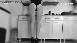 Housewife Gets Kitchen Surprise on Hidden Camera