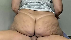 thick ass hotwife bounces on fat cock spreading cheeks 😍💦 epic orgasms