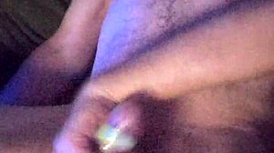 WATCH GAZZADOMM WANK THAT DADDY COCK HARD!!