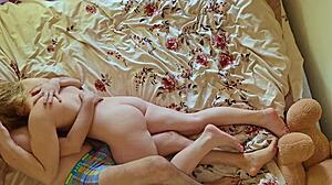 passionate couple intimate home sex creampie licking!