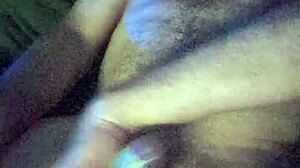 WATCH GAZZADOMM WANK THAT DADDY COCK HARD!!