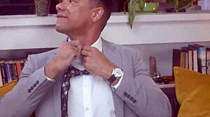 Barack Obama Pounds Marilyn Monroe's Pussy In Presidential Cosplay Parody