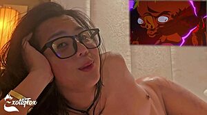 exotiqfox goons solo in filipina masturbation reaction 😈