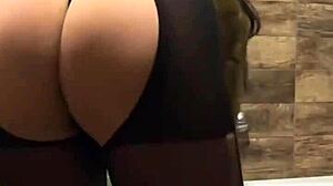 yo milfycalla pees in bathtub wearing fur coat pantyhose fetish play