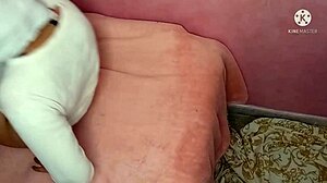 😍 arab wife bends over blowin then creampie fucked hard!