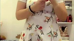 wanna peek up this 23yo spanish girl's skirt?
