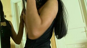 damn, teen babe zafira g stuffs fat dildo deep in tight pussy!