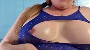 spanish milf strokes her huge throbbing clit close up