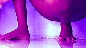 Petite Indonesian Webcam Plays Pussy to Gushing Creampie