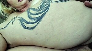 quer ver a melhor foda hardcore 100 anal na bunda dela?
