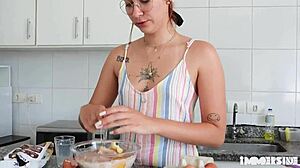 ruvinha... uh she did threesome with friends on her bday... hot!!