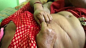 juicy indian mature aunty hardcore pussy chudai squirt