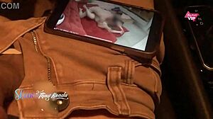 marido corno fragra esposa milf com amigo no sofa cum inside? 