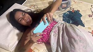 Gostosa namorada elástica mama gostosa no pau em público outdoor blowjob