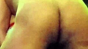 waking up to rico mañanero with cute latina girlfriend shaking ass in bedroom