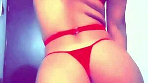 Wow! Jolie Young Woman In Lingerie Looks Incredibly Sexy!