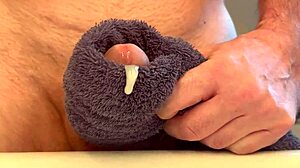 WATCH ME STROKE COCK TO MASSIVE CUMSHOT ORGASM CLOSE-UP!