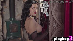 Big Ass Milf Dizzy Mslizzyy Strips Lingerie Exposing Curvy Tits Body